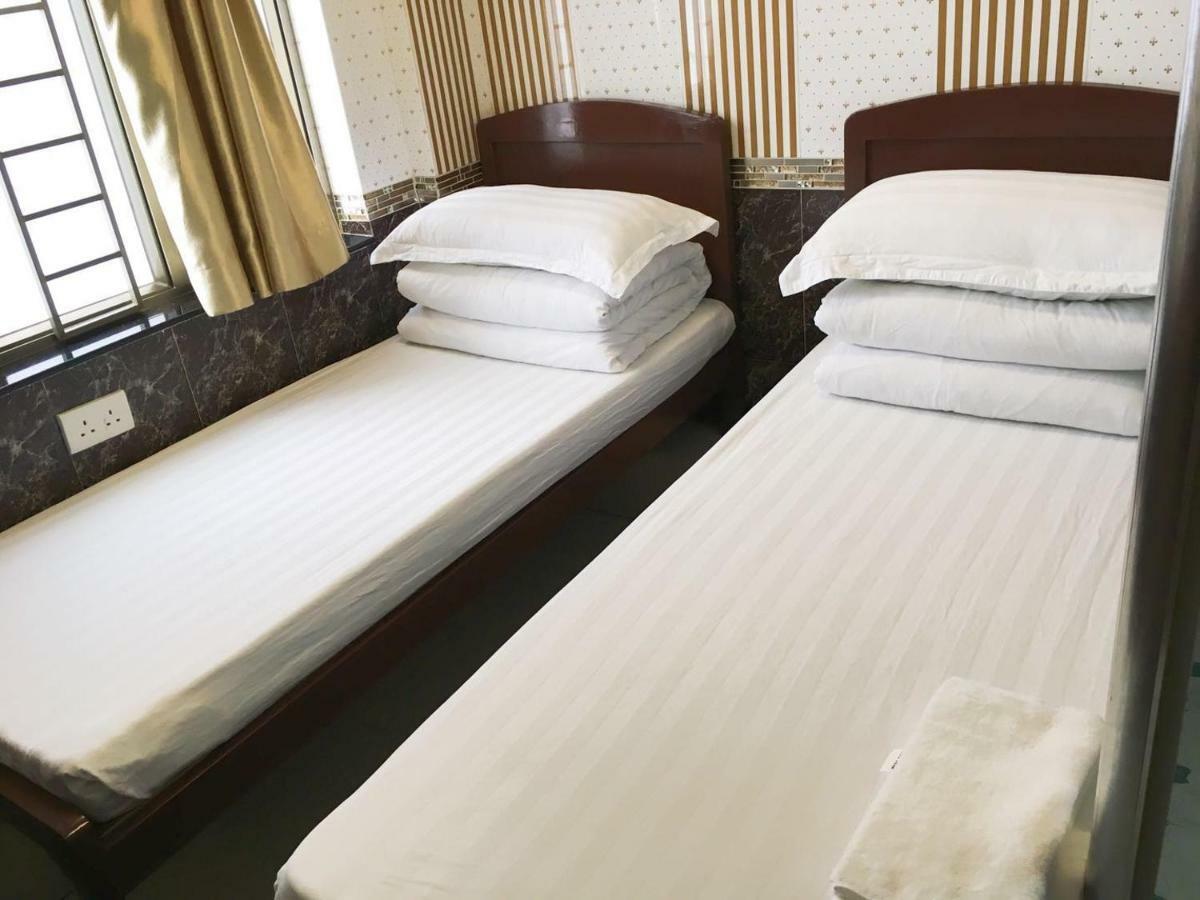Prince Hotel Цзюлун Экстерьер фото