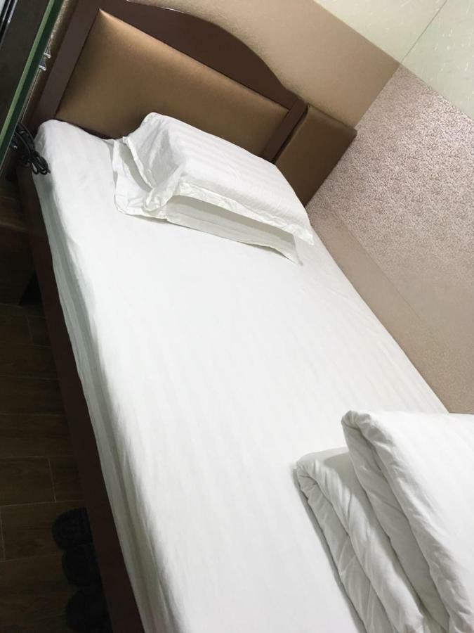 Prince Hotel Цзюлун Экстерьер фото